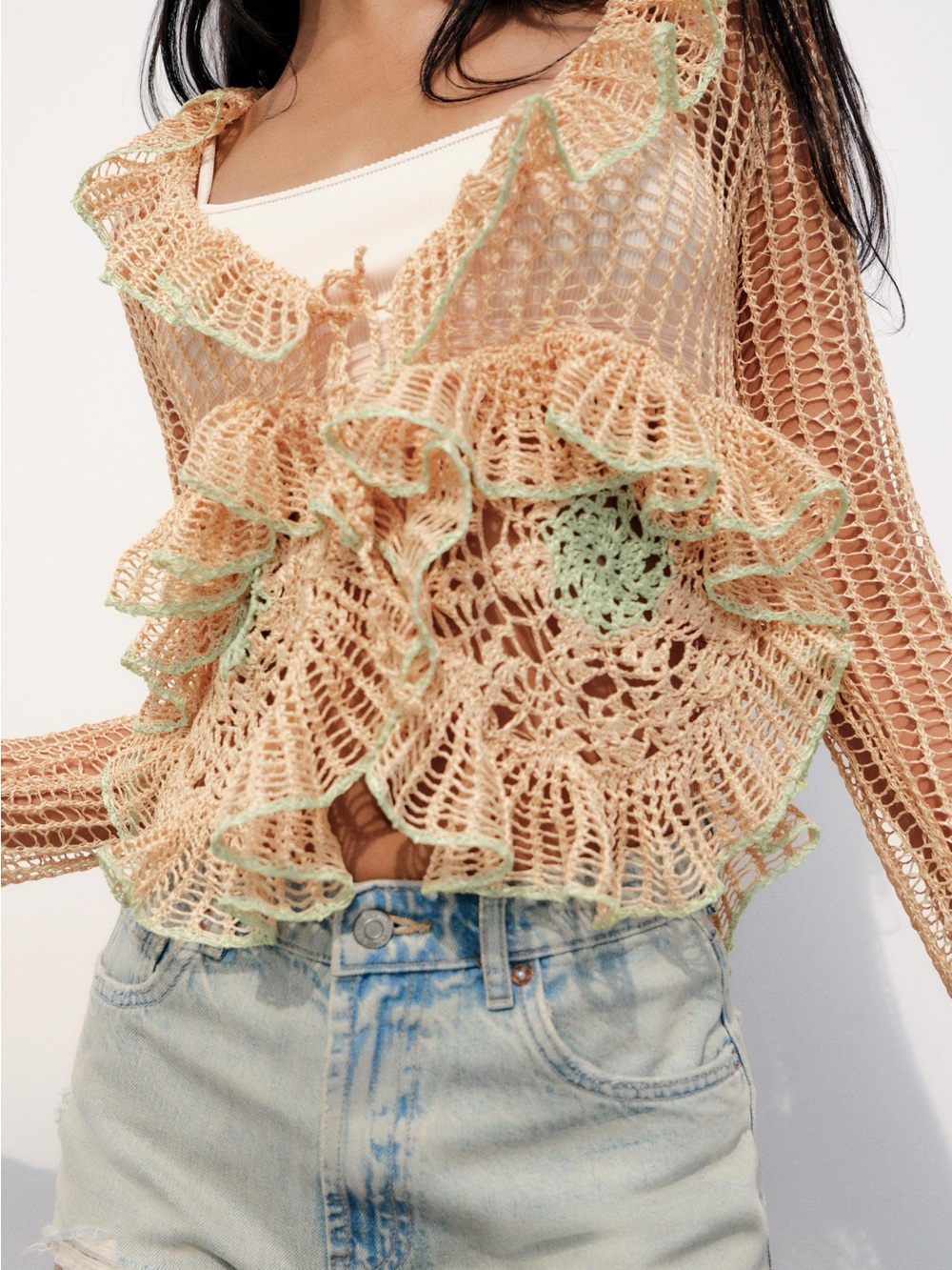 ZARA Woven Ruffle Raffia Women's Top - Picture 2 of 7